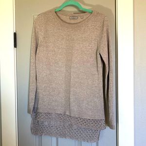 Evolution by Cyrus Analilia Layered Crochet Hem Detail Pullover - MD